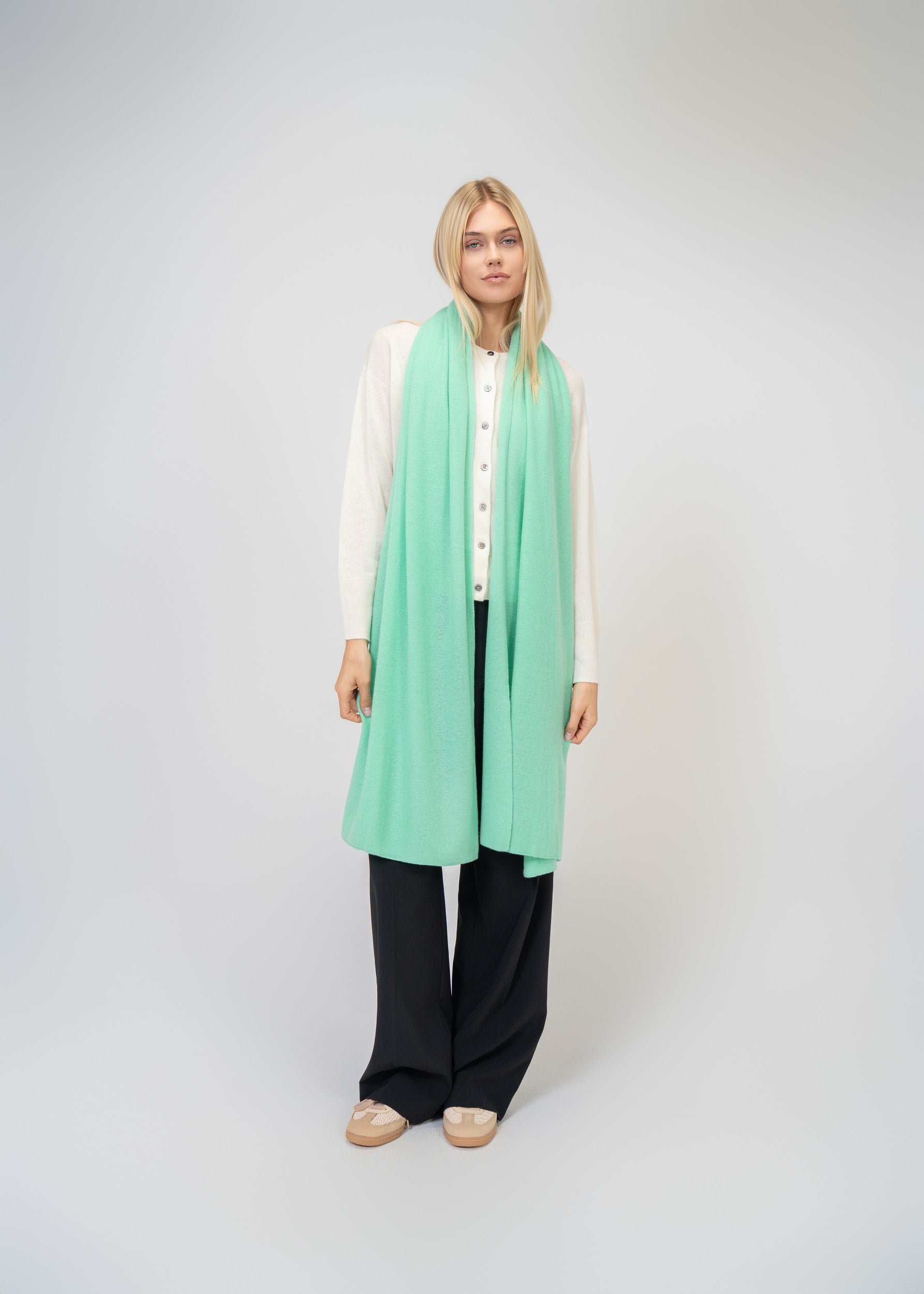 Large Scarf made of 100% pure Cashmere