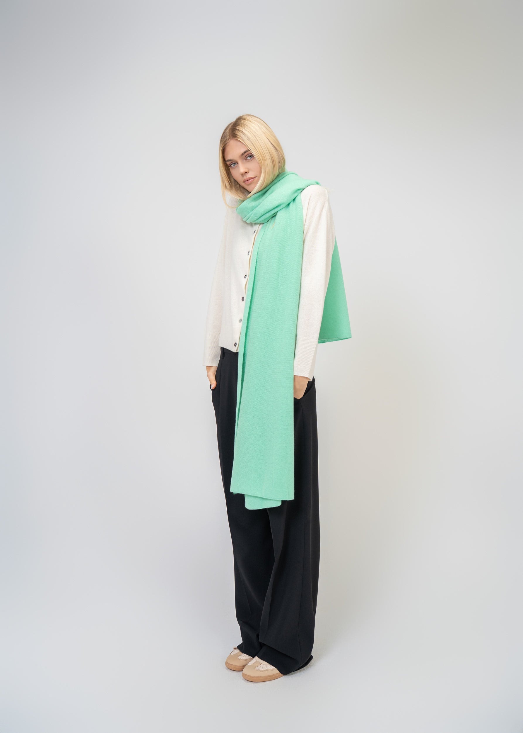 Large Scarf made of 100% pure Cashmere