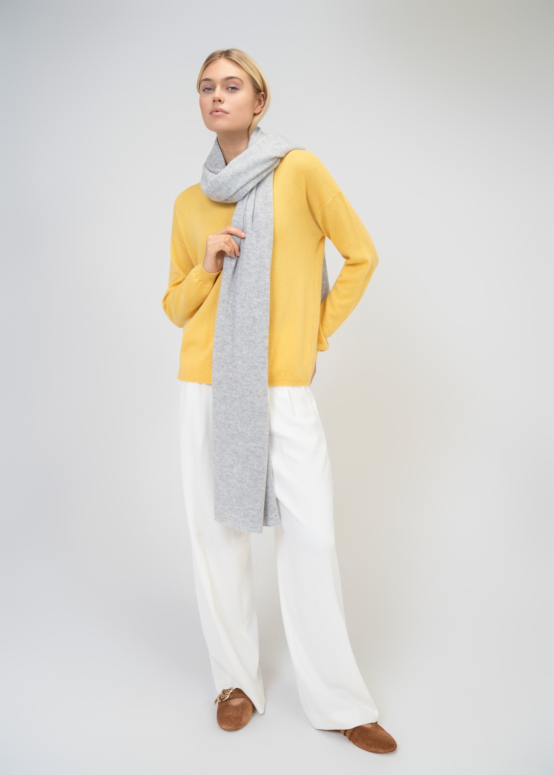 Large Scarf made of 100% pure Cashmere