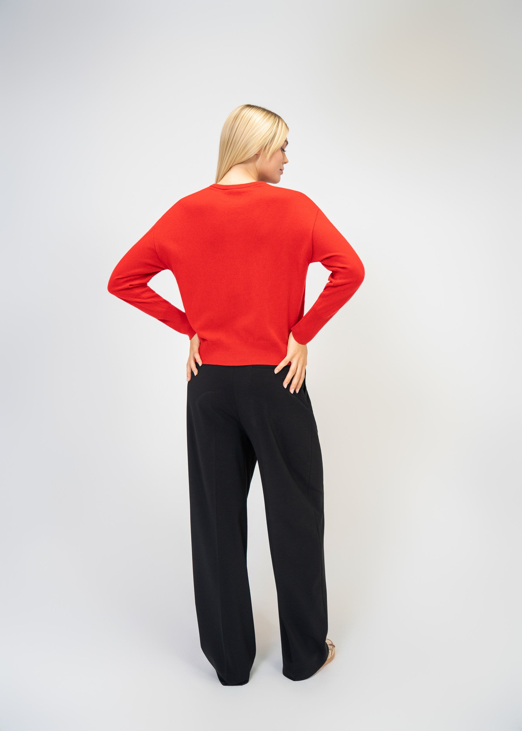 Relaxed Fit Round Neck Cashmere Cardigan