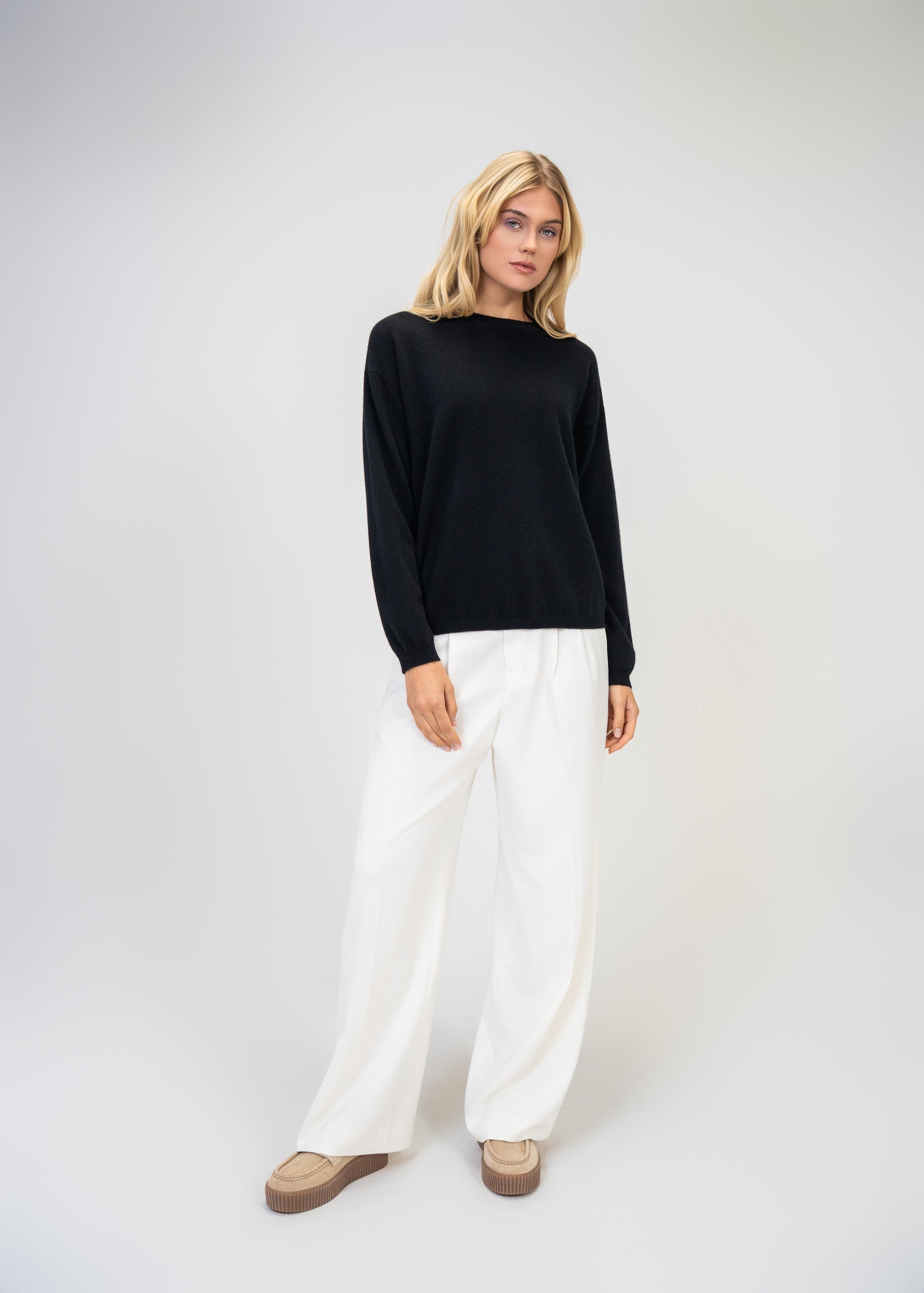 Relaxed Fit Round Neck Cashmere Knit Sweater