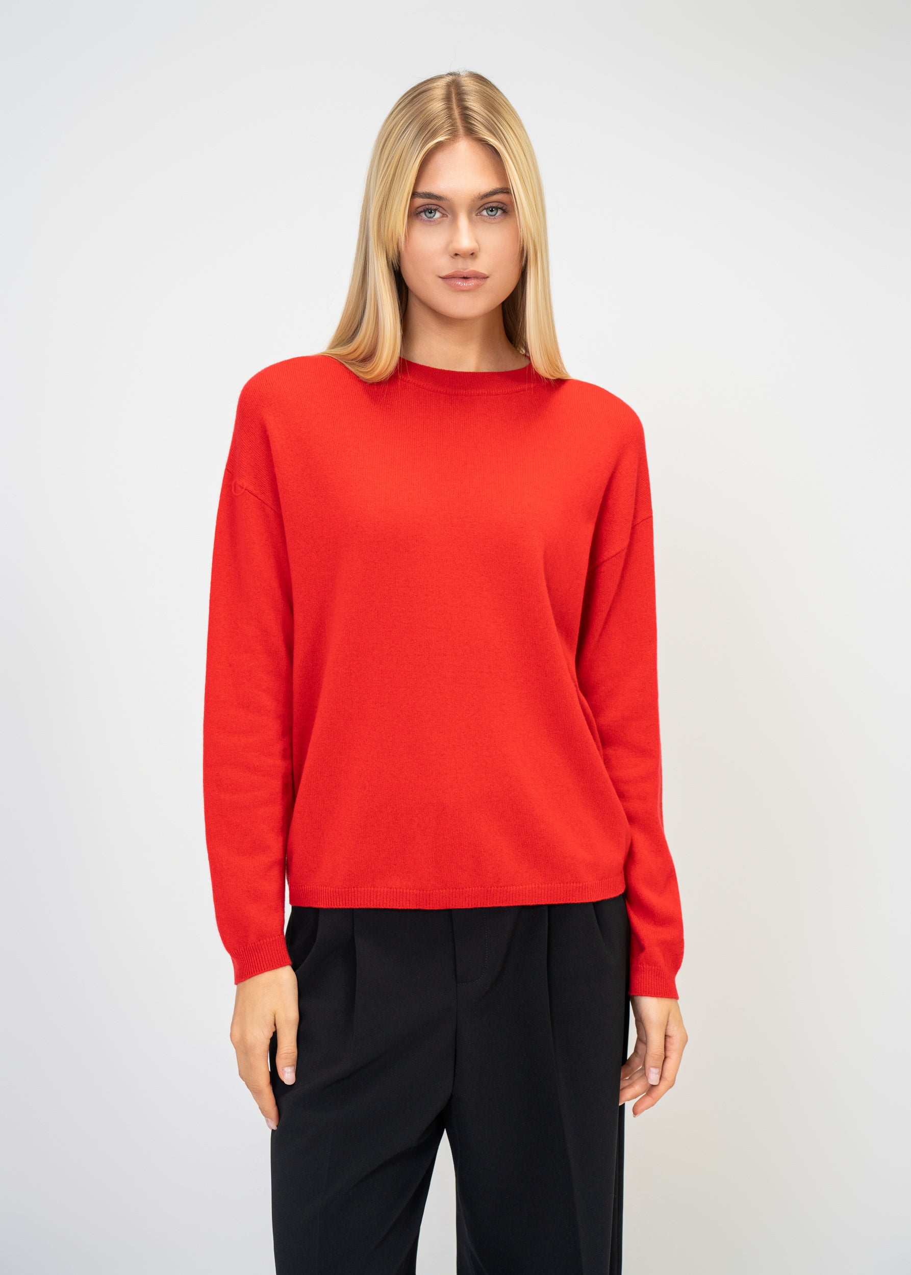 Relaxed Fit Round Neck Cashmere Knit Sweater