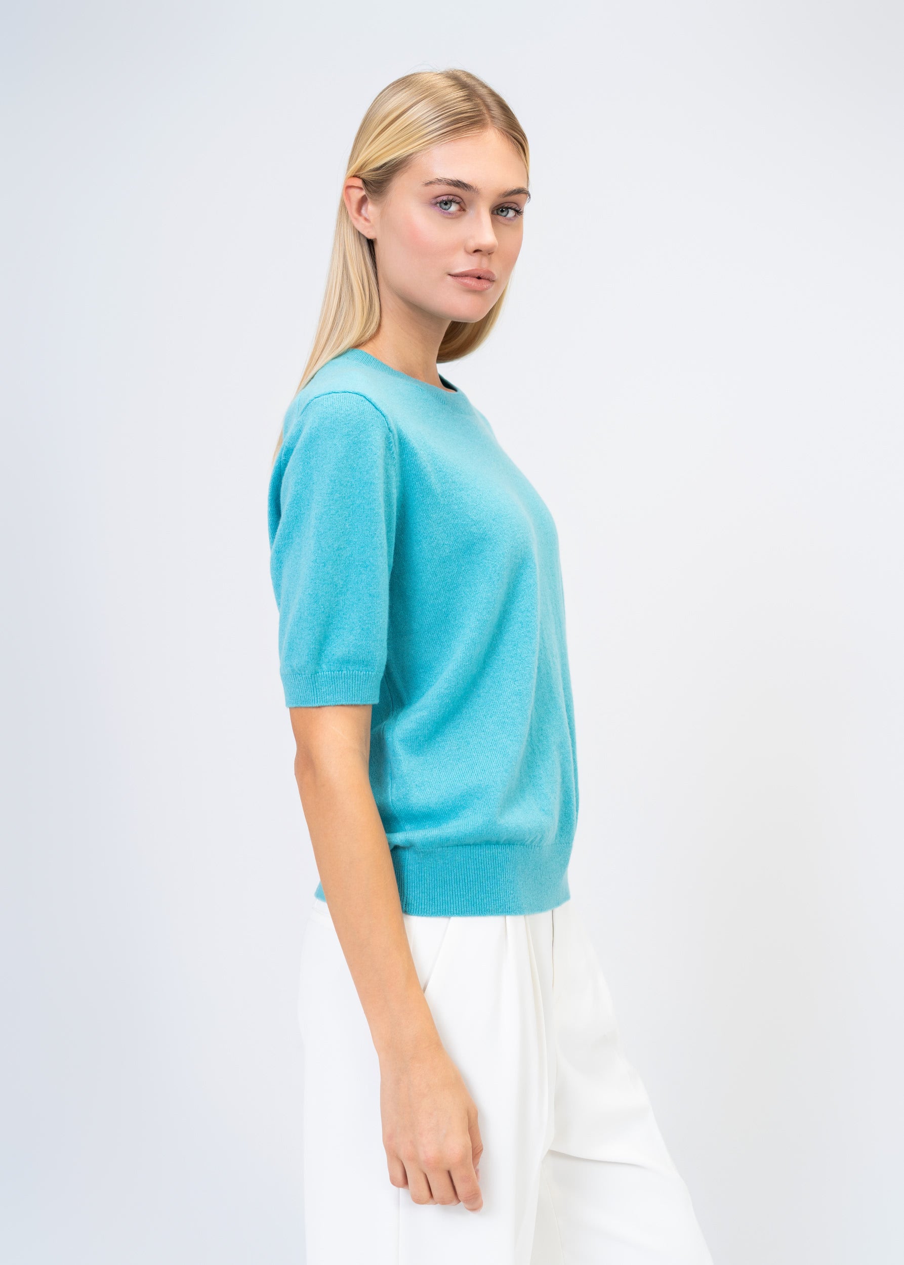 Cashmere Knit Sweater With Round Neck And Short Sleeves