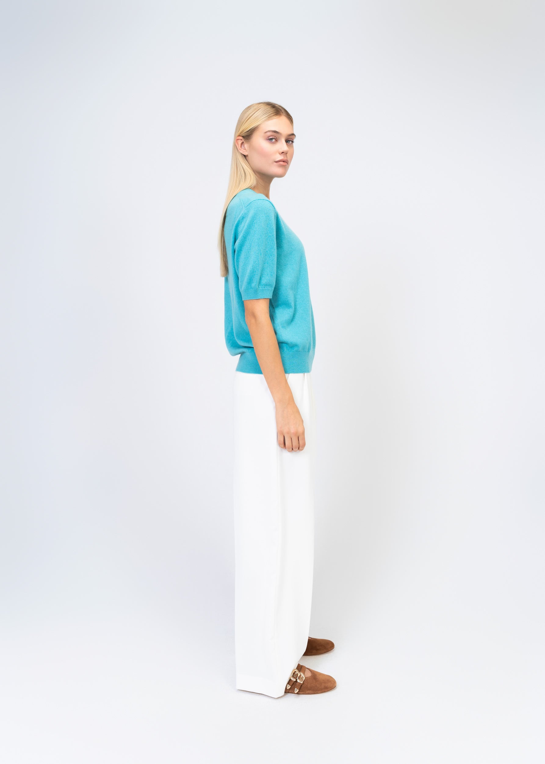 Cashmere Knit Sweater With Round Neck And Short Sleeves