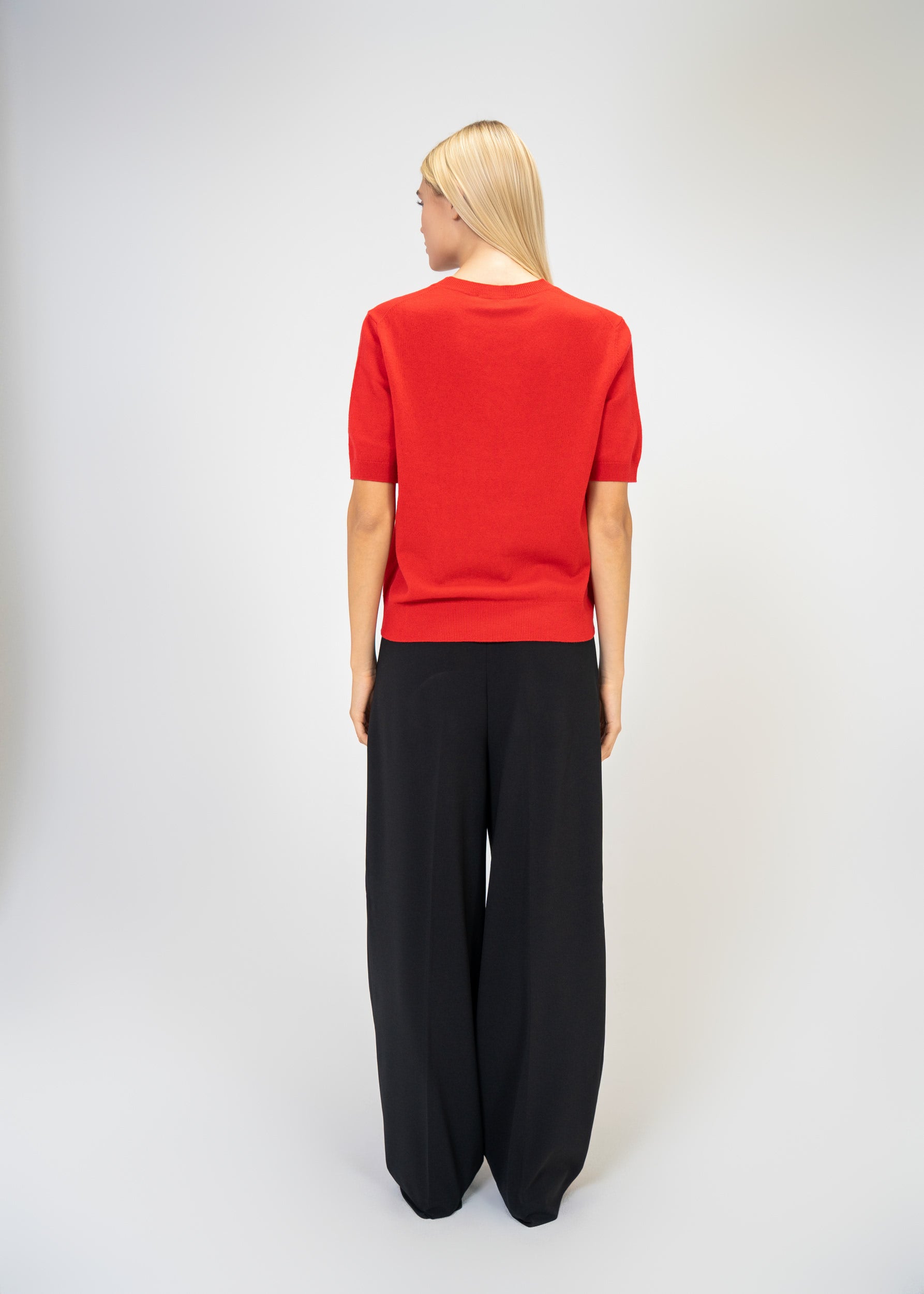 Cashmere Knit Sweater With Round Neck And Short Sleeves