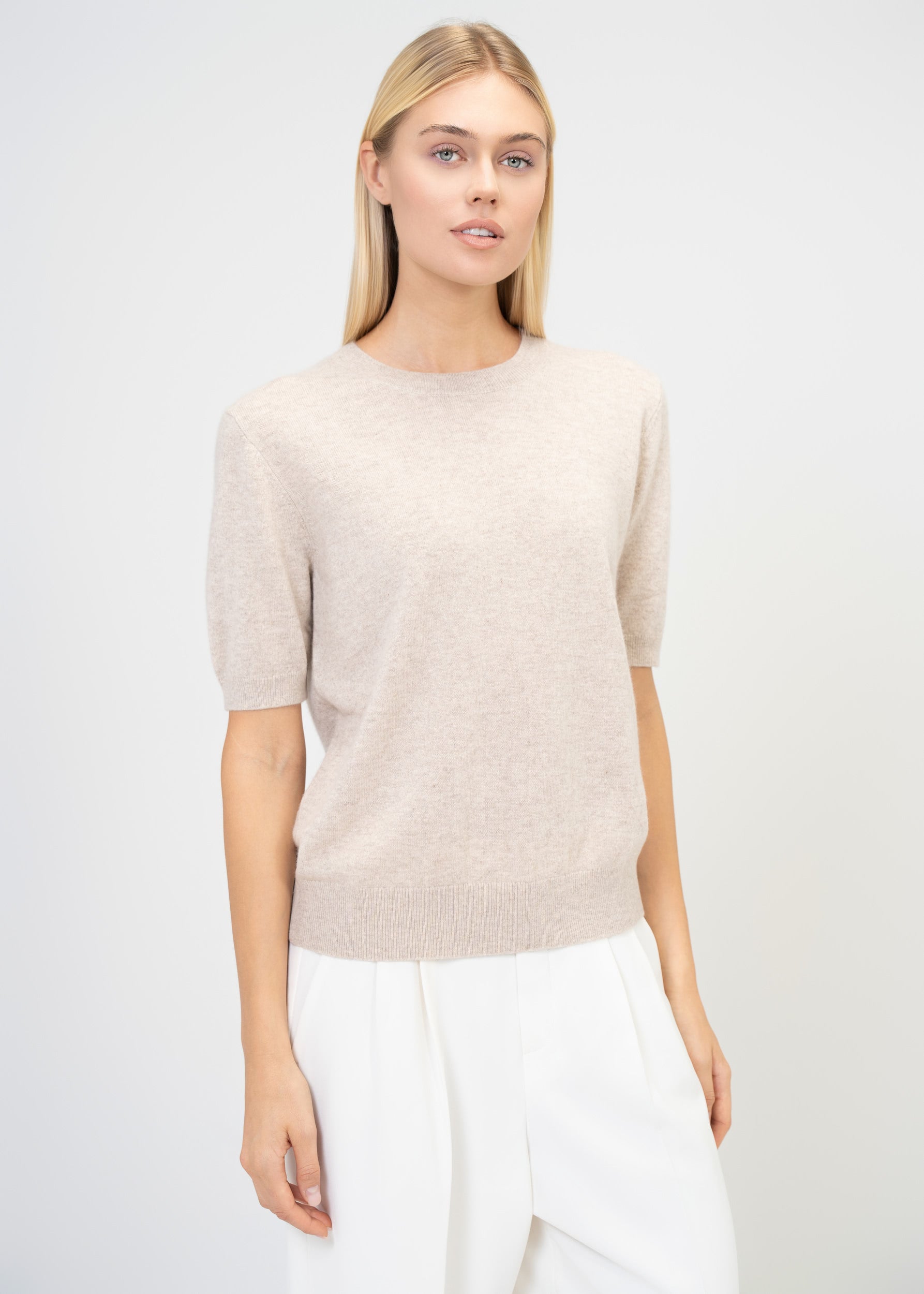 Cashmere Knit Sweater With Round Neck And Short Sleeves