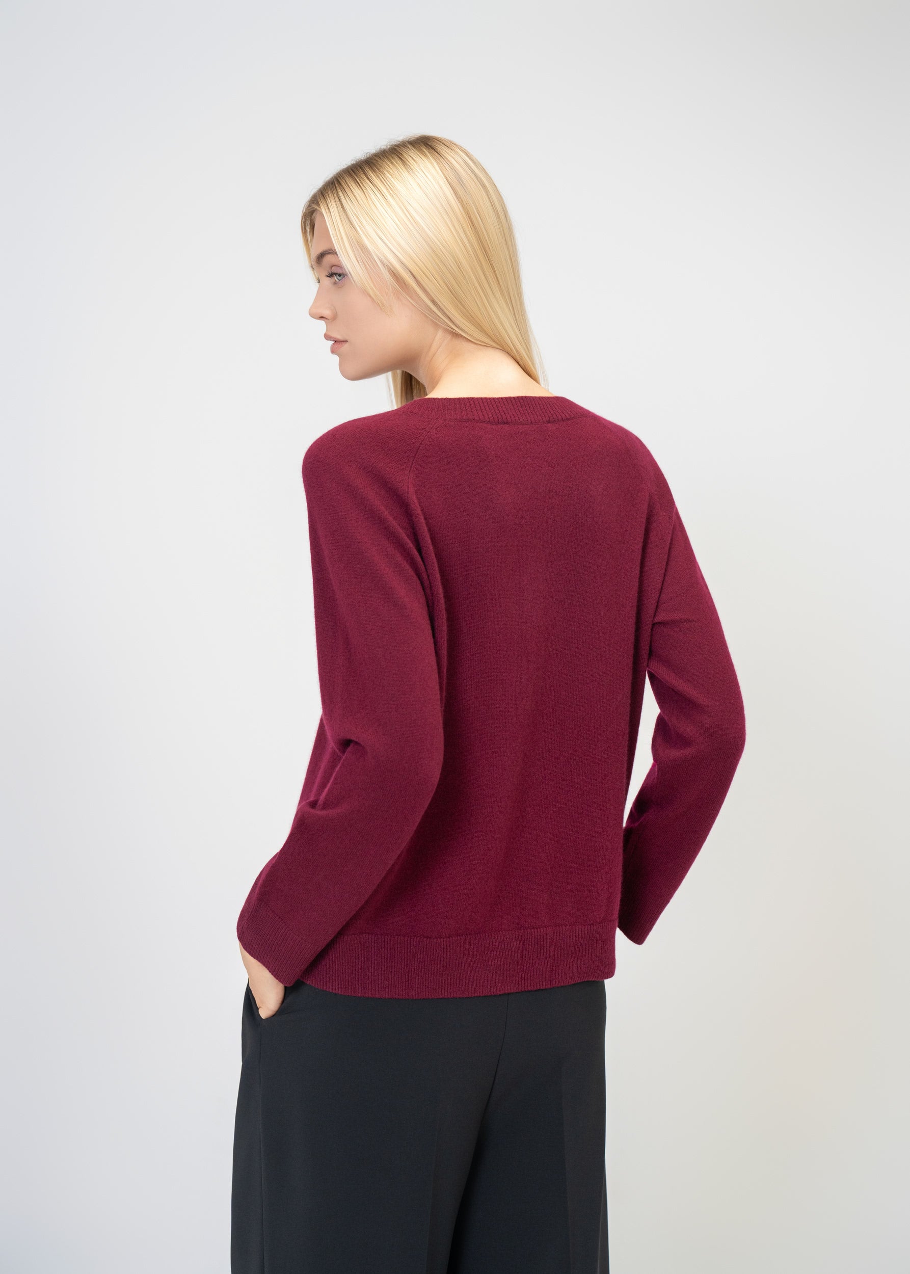 Relaxed Fit V-Neck Cashmere Knit Sweater