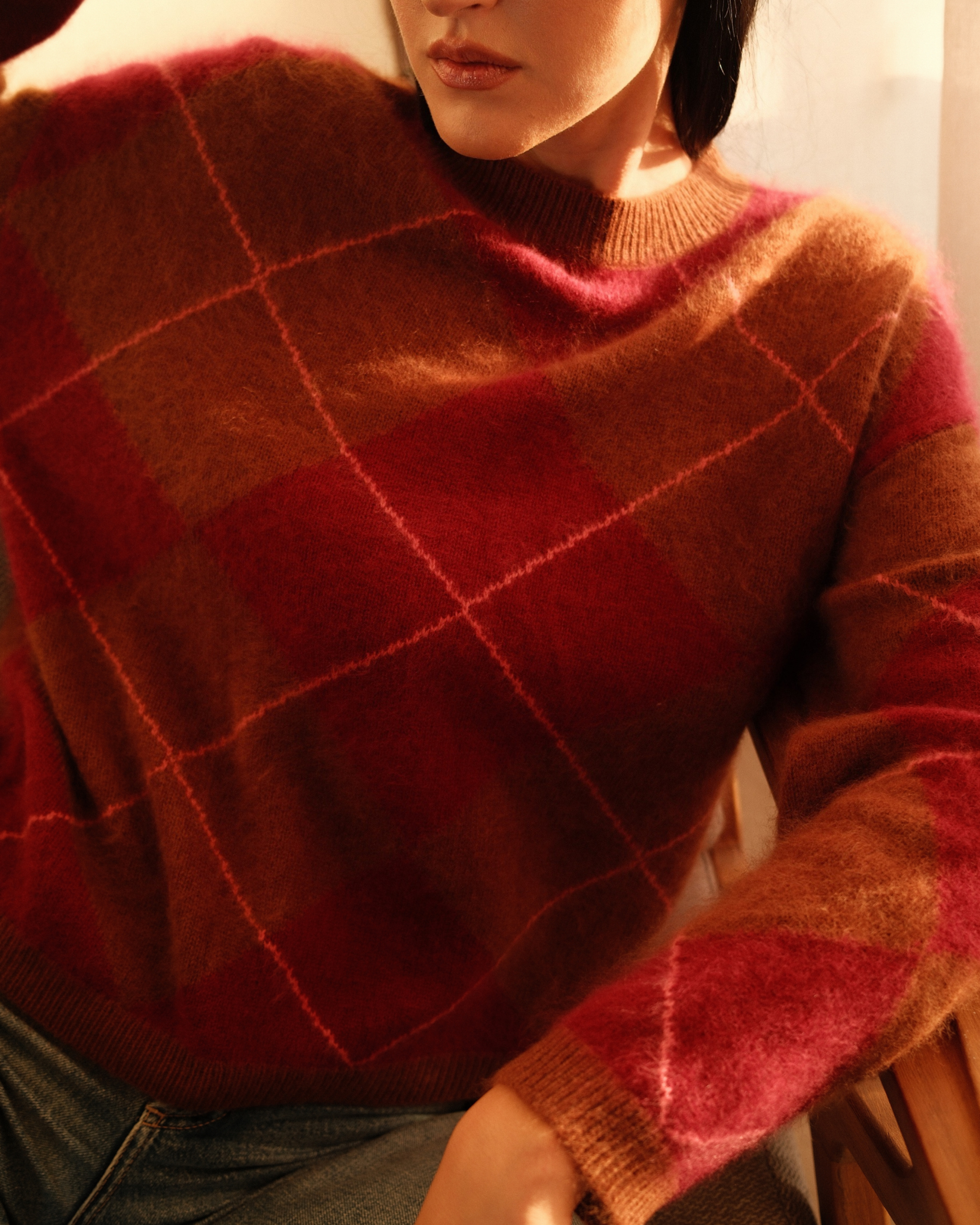 SAINTE MER Argyle Pullover mit Rundhals aus 95% Merinowolle und 5% Kaschmir in Toffee Blush Lipstick, Vorderansicht