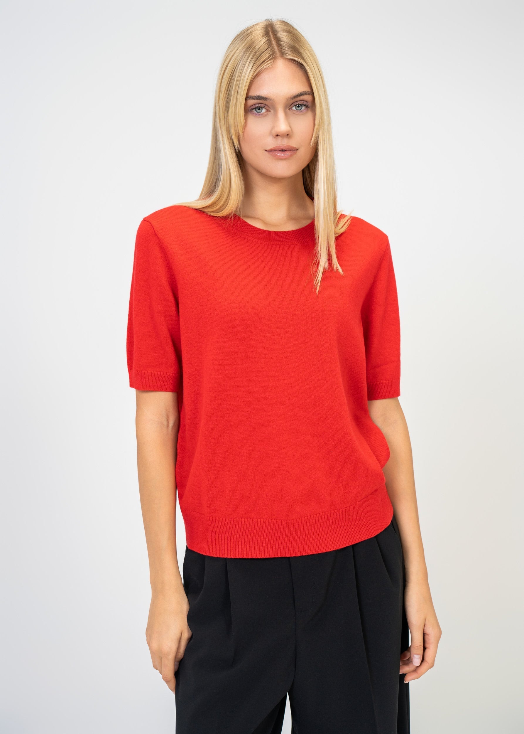 Kaschmir-Strickpullover mit Rundhals und Halbarm in Rot von SAINTE MER