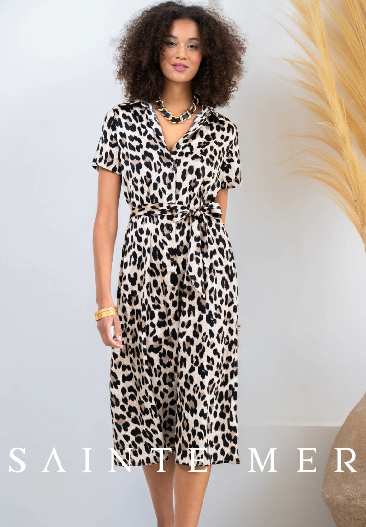 Kleid in Leo-Print aus Satin