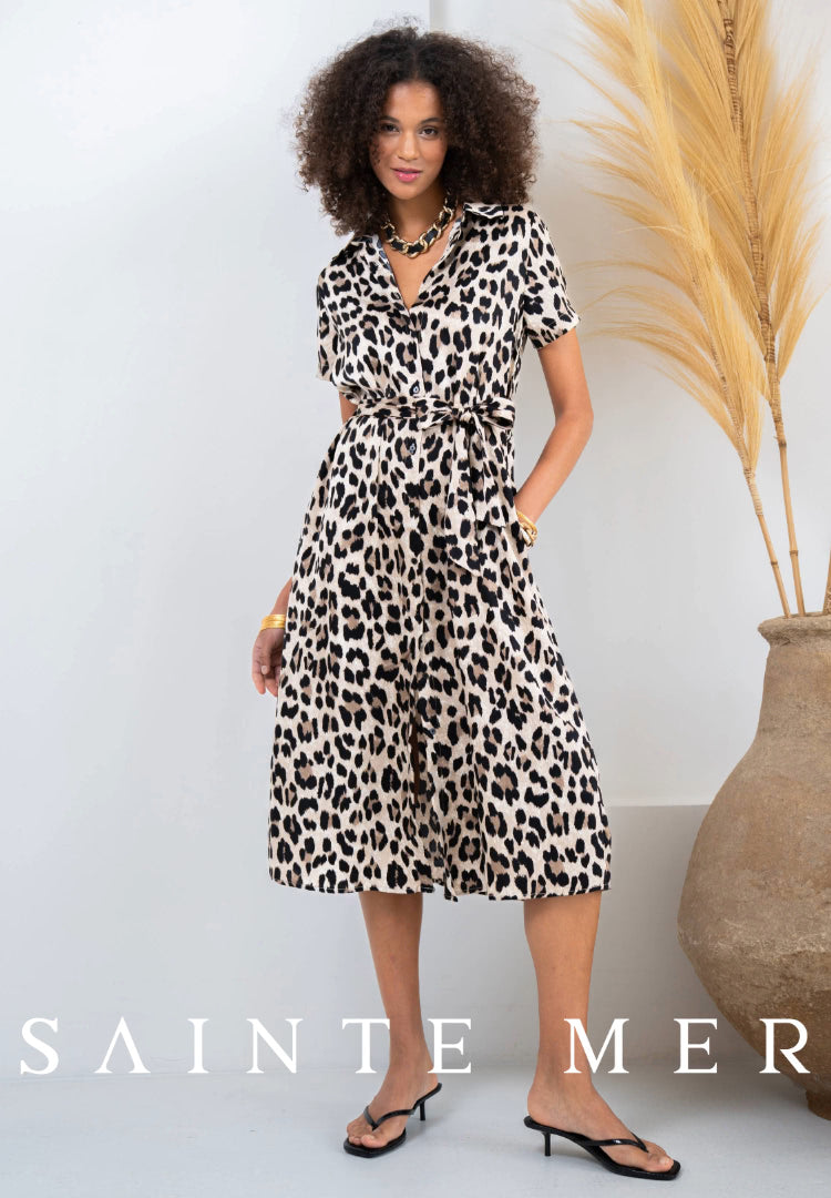 Leo print dress in lightweight satin