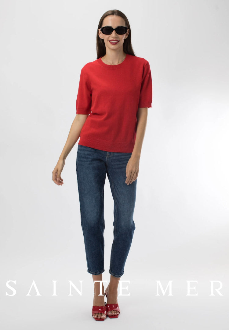 Cashmere knit sweater with round neck and short sleeves