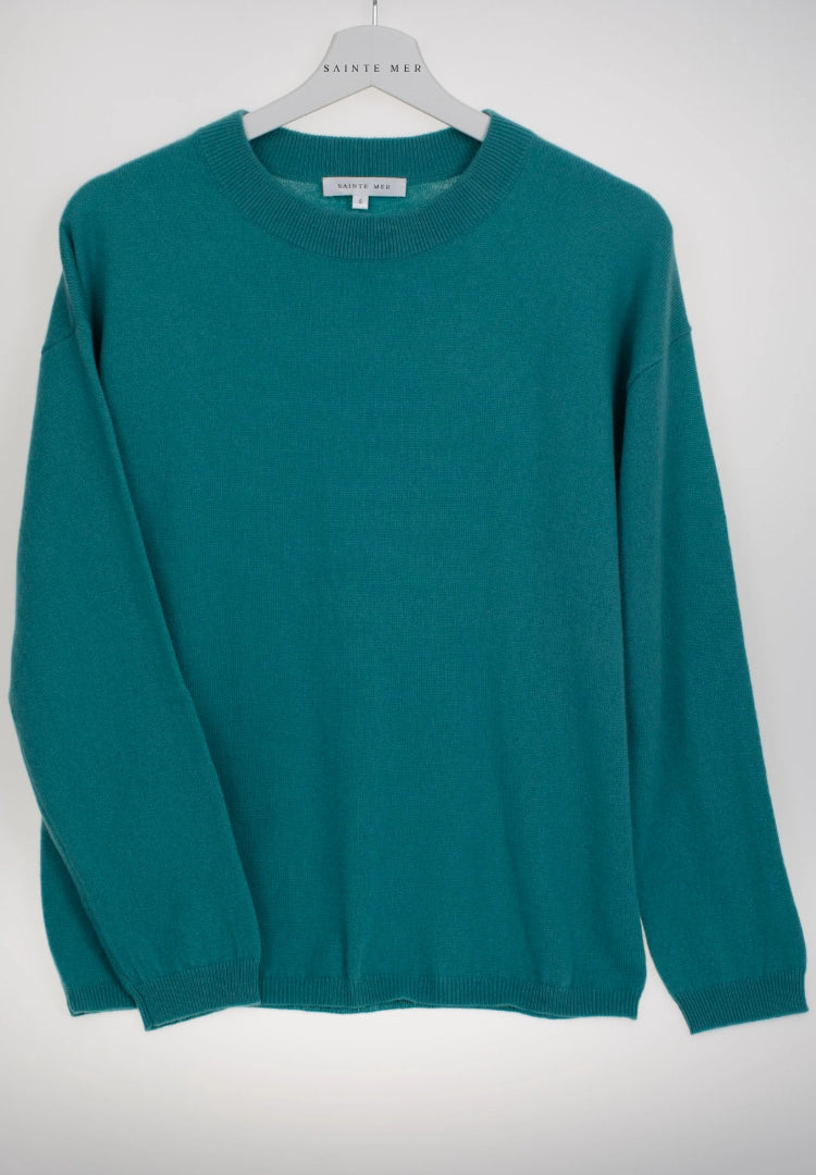 Relaxed fit round neck cashmere knit sweater