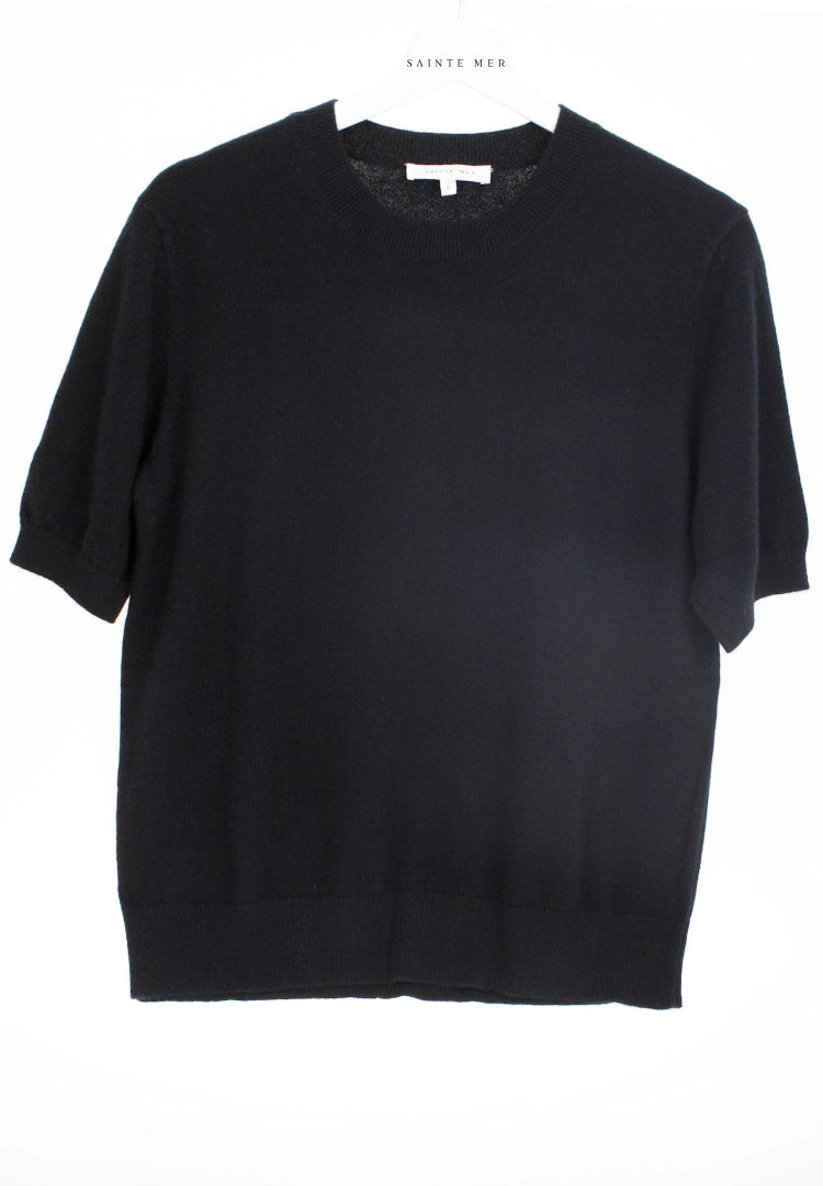 Cashmere knit sweater with round neck and short sleeves