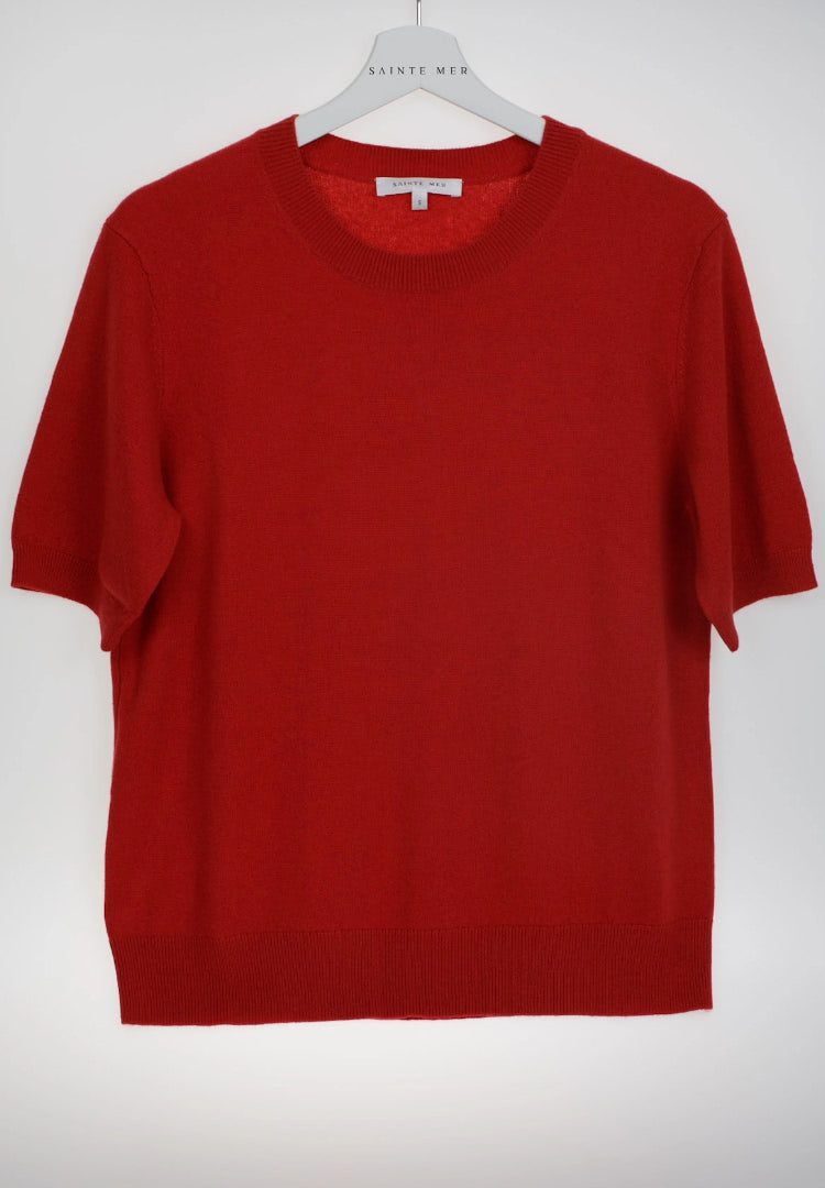 Cashmere knit sweater with round neck and short sleeves