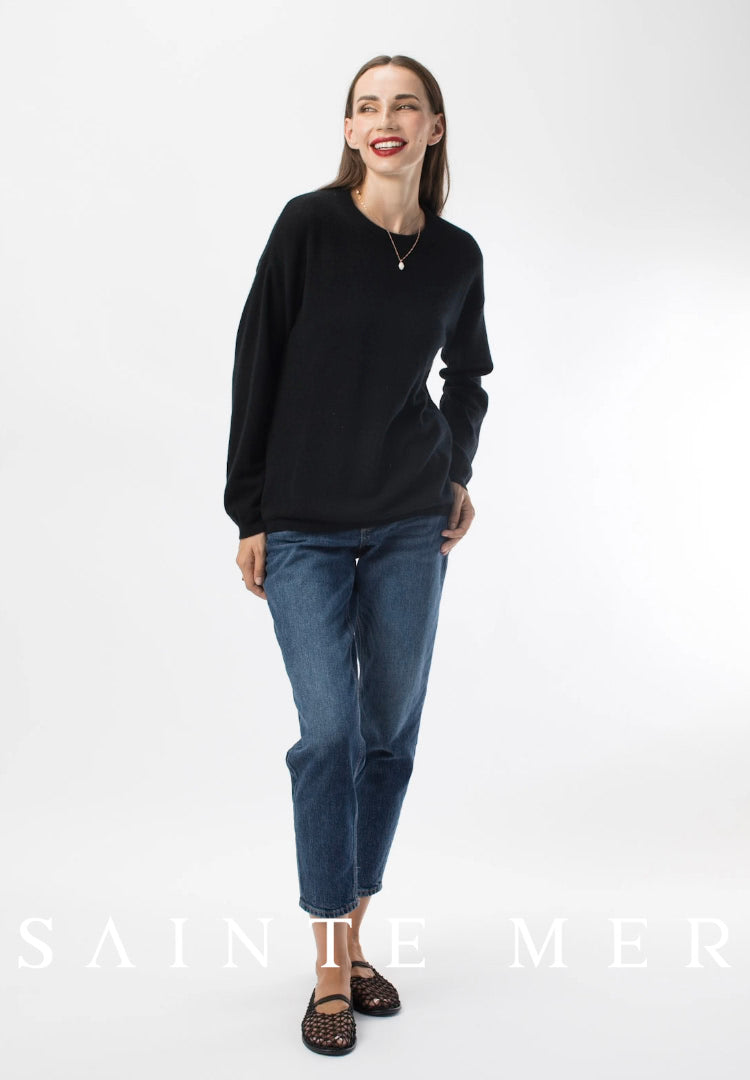 Relaxed fit round neck cashmere knit sweater