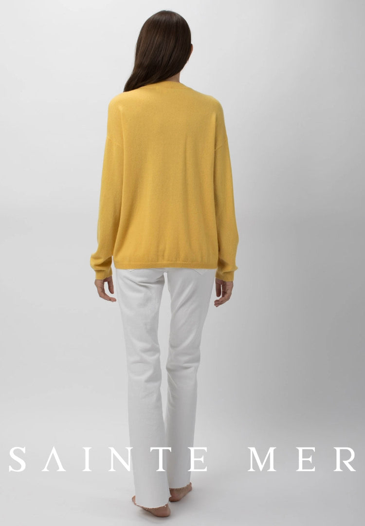 Relaxed fit round neck cashmere knit sweater