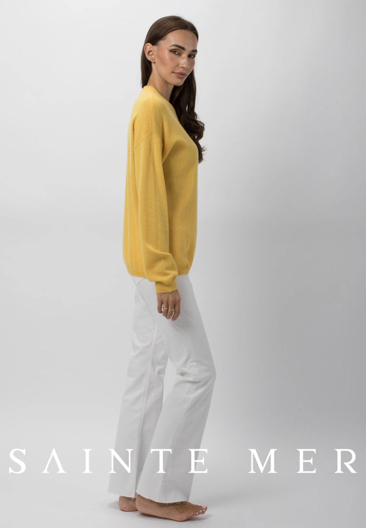 Relaxed fit round neck cashmere knit sweater