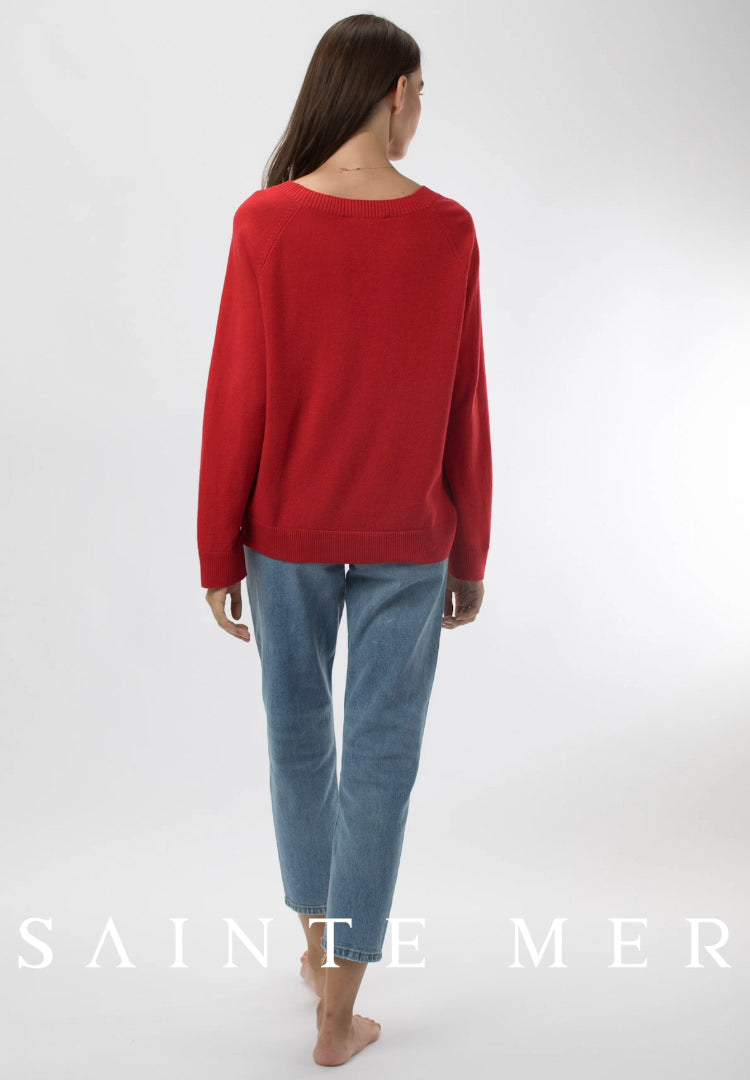 Relaxed fit V-neck cashmere knit sweater