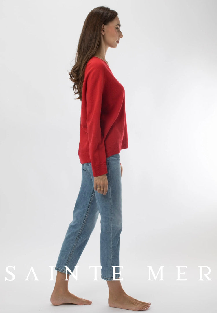 Relaxed fit V-neck cashmere knit sweater