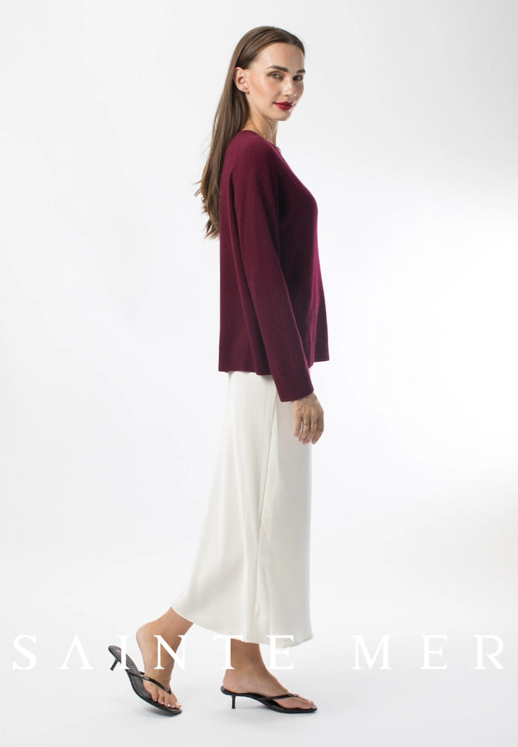 Relaxed fit V-neck cashmere knit sweater