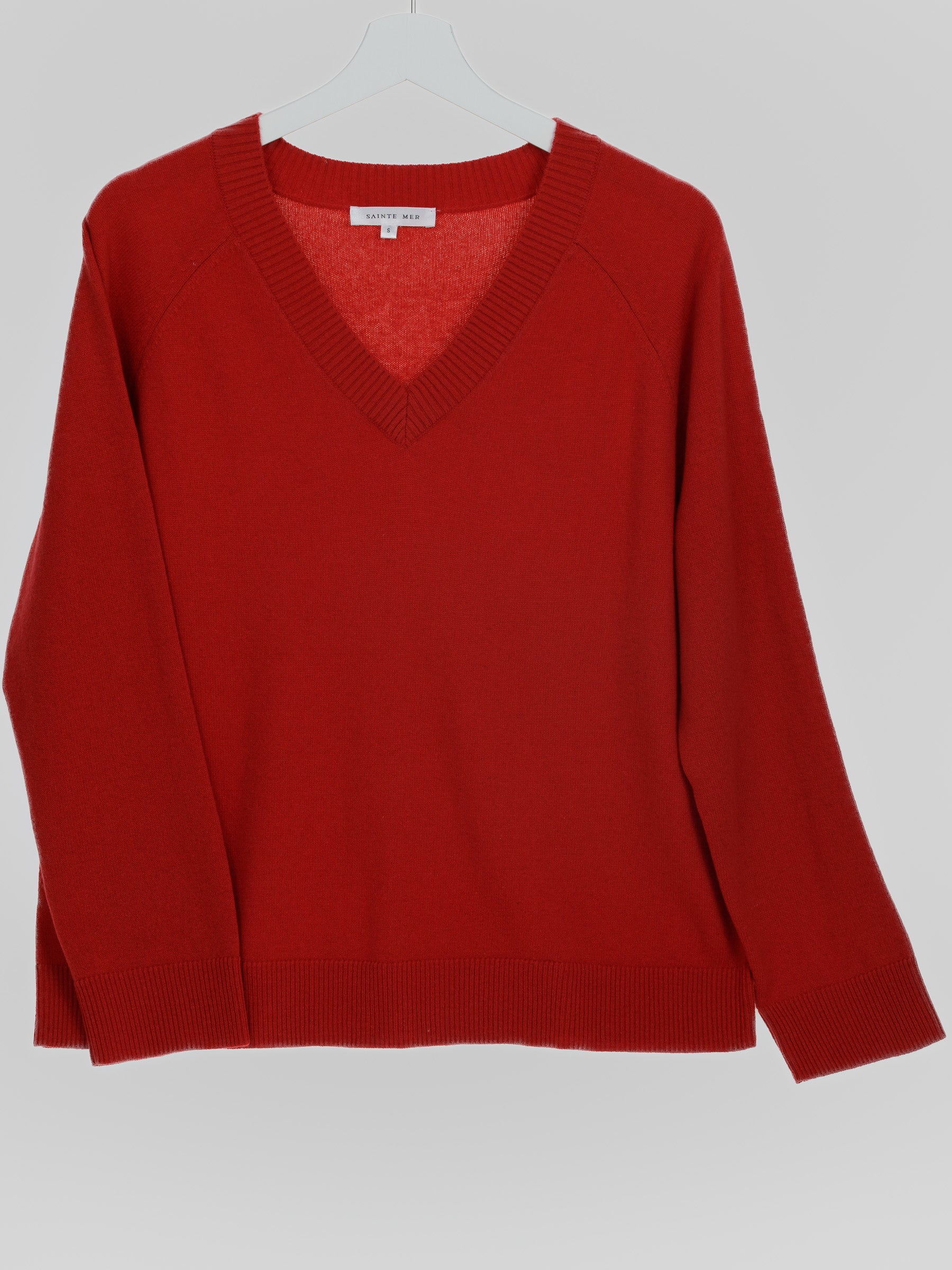 Kaschmir-Strickpullover mit V-Ausschnitt in Rot, entspannte Passform, luxuriöser 12-gauge Kaschmir