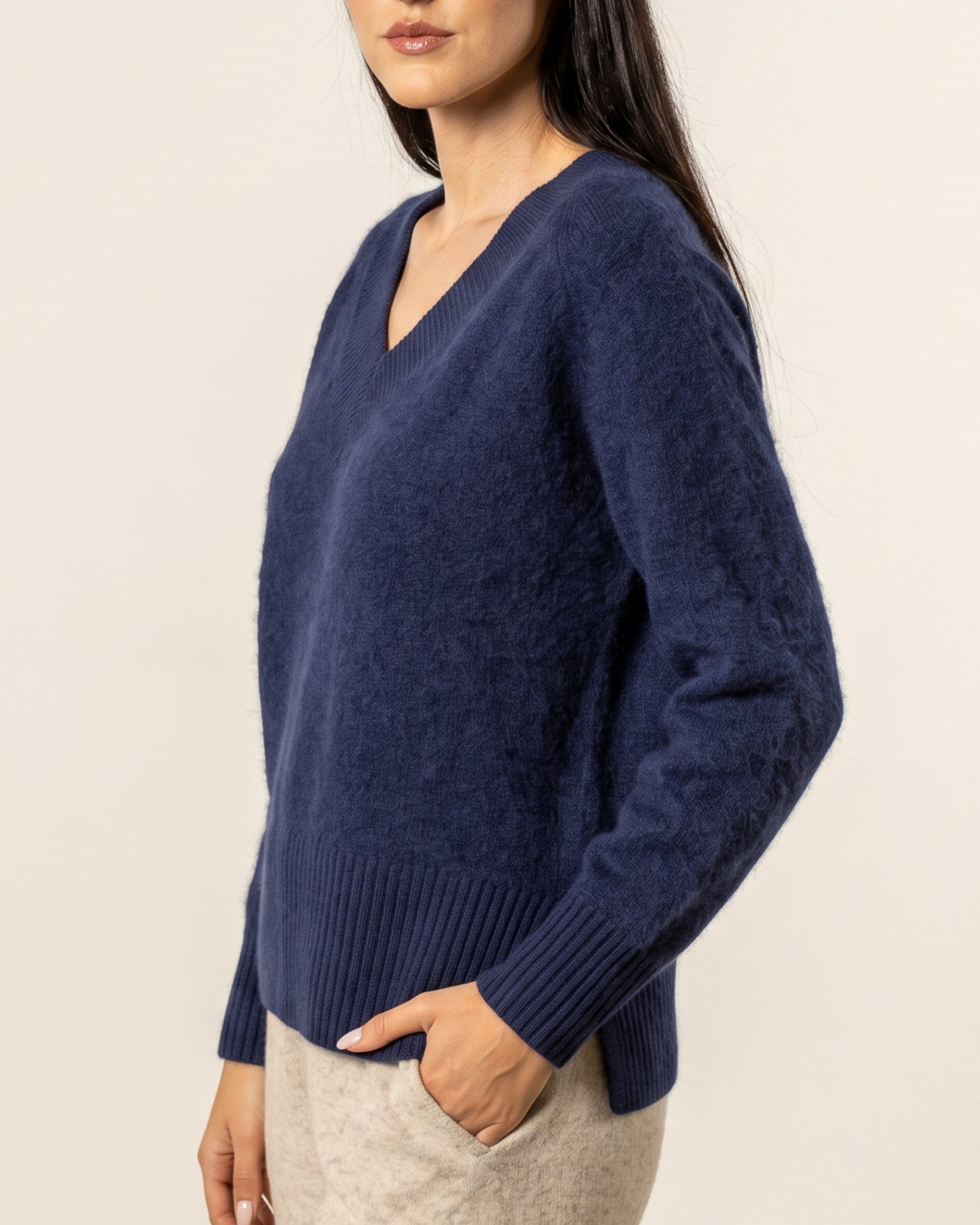 V-Neck Pullover in Navy, Oberkörper